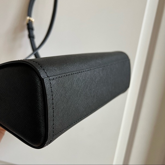 Michael Kors Black Saffiano Bag - Picture 8 of 10